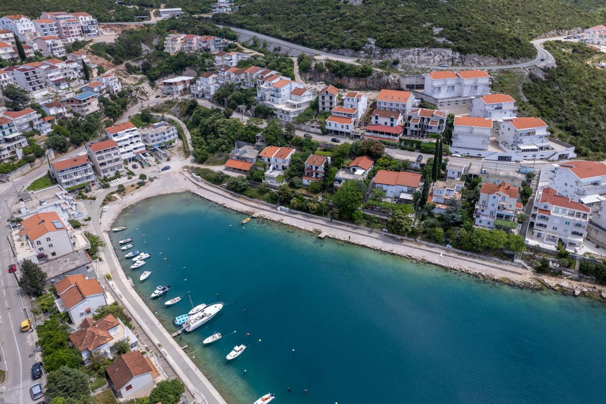 Apartments And Rooms Breeze Neum Exterior foto